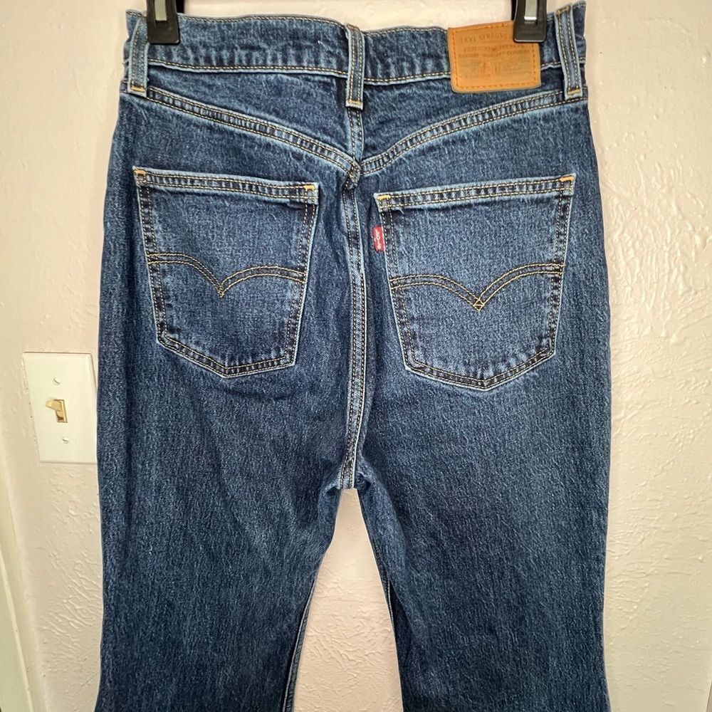 Levi’s Premium 70s High Flare Classic Blue Women's Dark Blue Denim Jeans Sz 28 - Picture 6 of 11